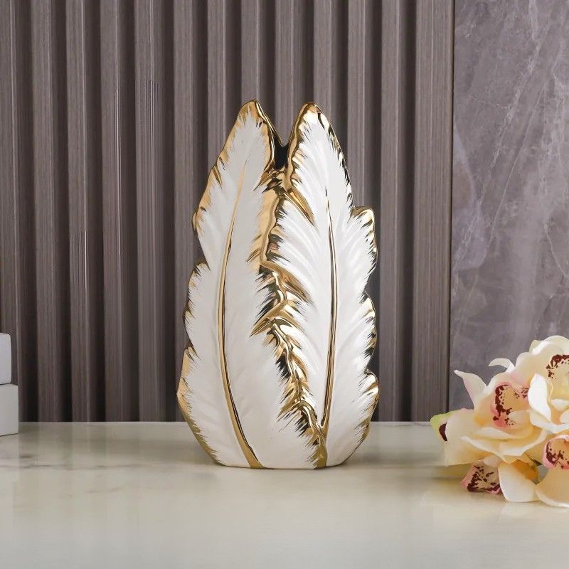 Aurum Petal Vase