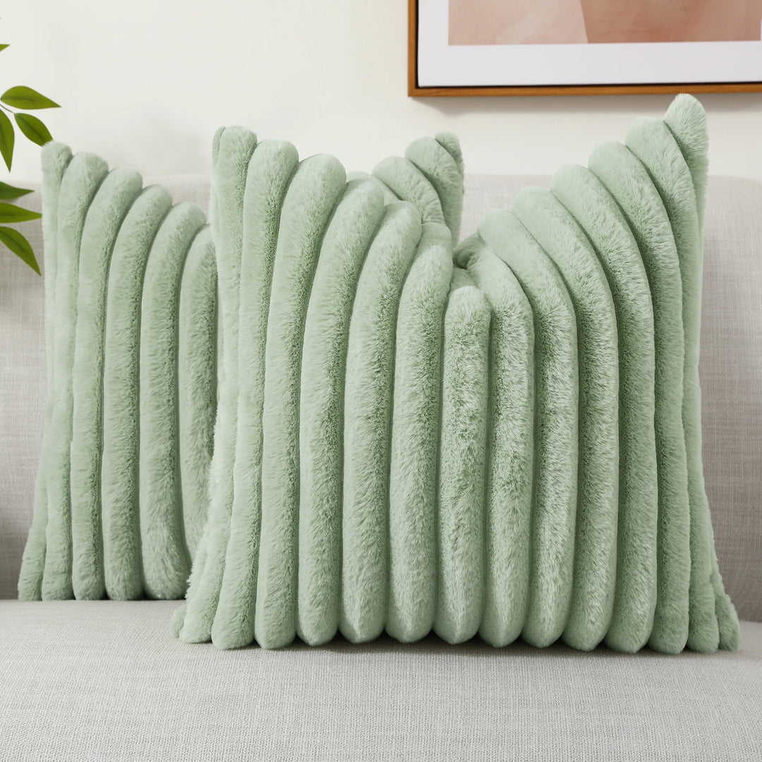Ridge Plush Cushion Cover