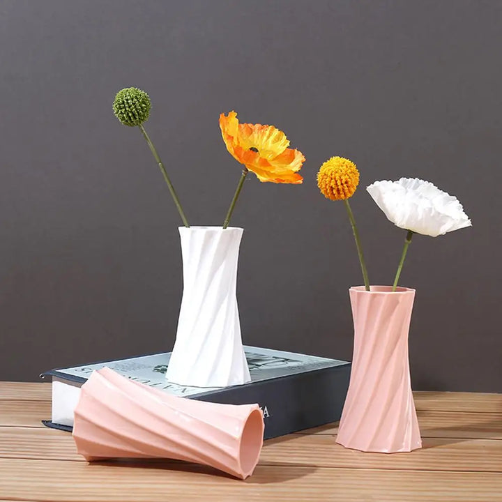 Luméa Petite Swirl Vase